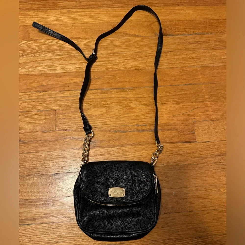 Michael Kors leather black sling bag